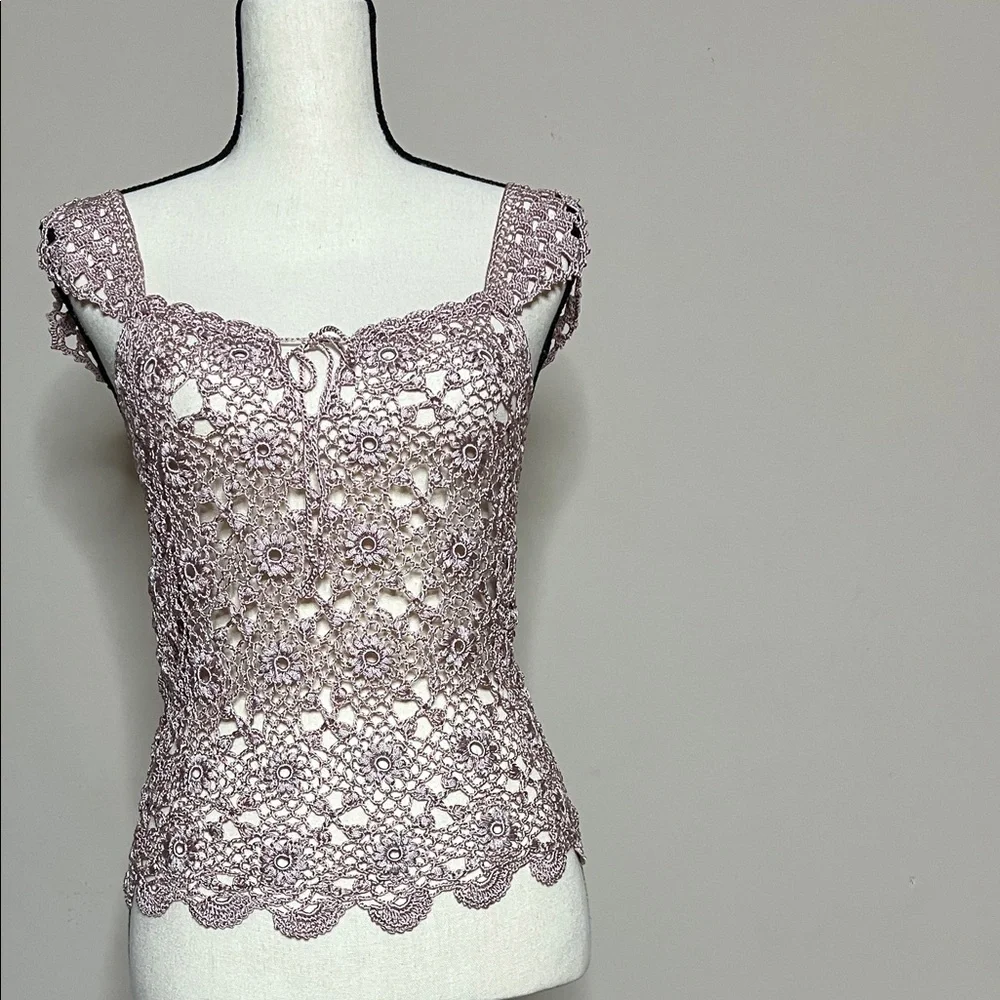 🌸🩷The Limited Crochet Lace Blouse in Light Purple - Picture 5 of 15